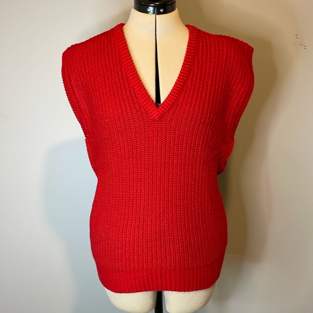 Vintage 80s Acrylic Knit V-neck Sweater Vest.  Wide shoulders.  Gerard Works.  M